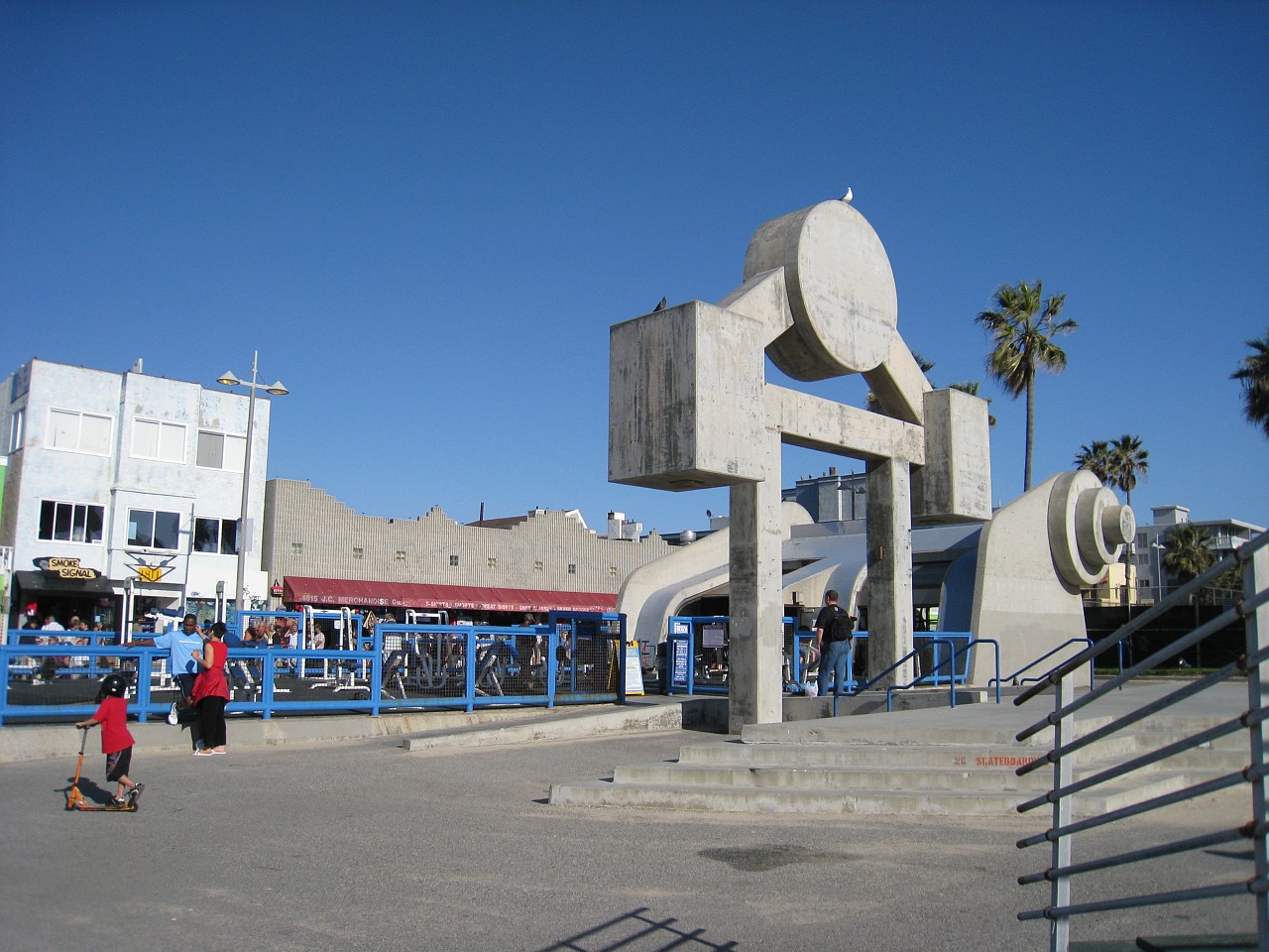 1426 California 2008-03 LA Scene.jpg - A visit to the Los Angeles California area in March of 2008. Activities ranged from Monets at the Getty, street hawkers at Venice Beach, movie look-alikes at Grauman's Chinese Theatre, to the Mission at San Juan Capistrano.